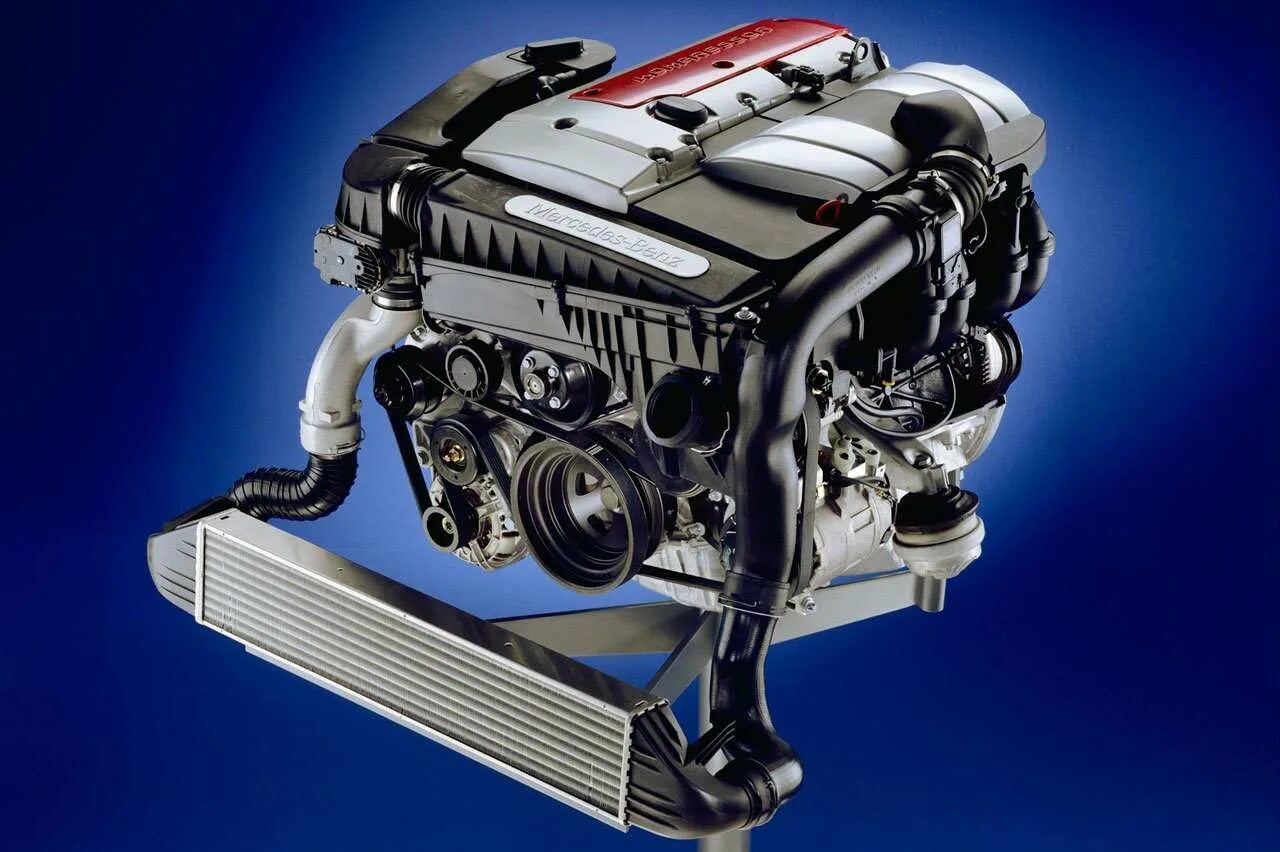 Mercedes e двигатели. Mercedes 111 мотор. Двигатель м111 Мерседес 2.3. 111 Мотор Мерседес 2.3. М111 Мерседес компрессор.