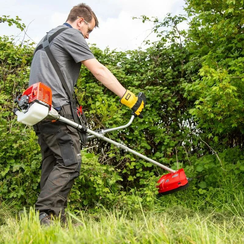 Лучшие триммеры покоса травы. Триммер Einhell GH-BC 43 as. Триммер бензиновый Brush Cutter. Триммер Sprint Brush Cutter St-hm01. Триммер бензиновый Einhell м2 6.