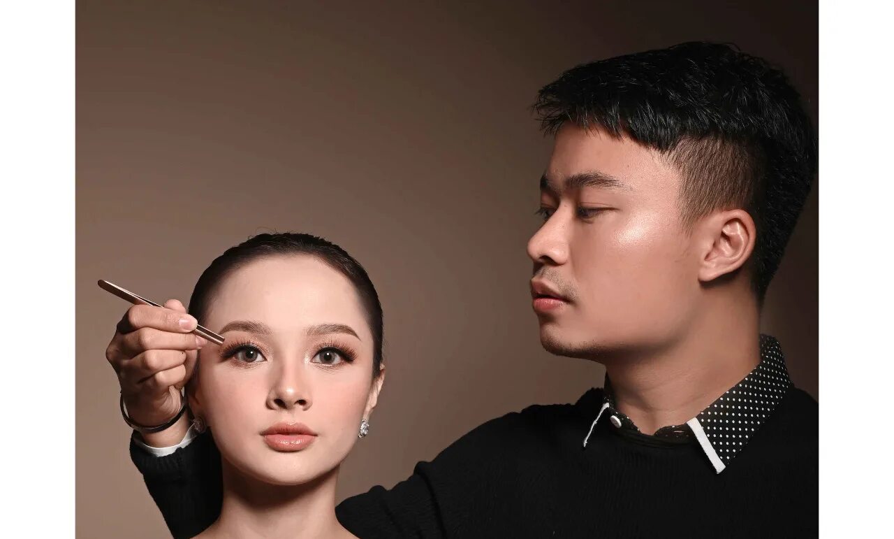 Make up 2025. Make up 2025 красивый. make up 2025 korea. make up 2025 ear.