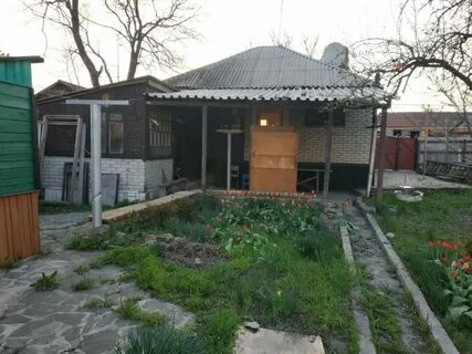 Дед дом в красном сулине