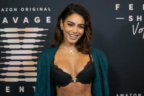 Vanessa hudgens bra size