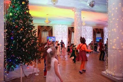 Нижегородская филармония елка