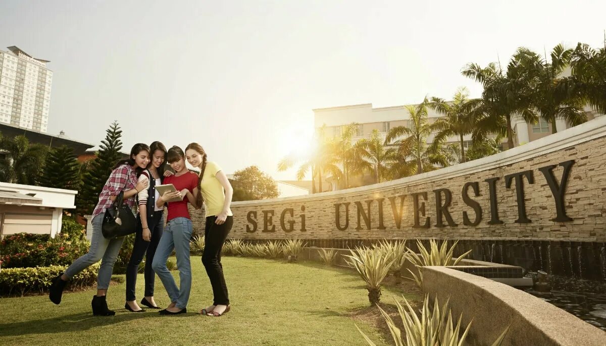 Segi University Malaysia. Университетом сеги (Малайзия. Куала Лумпур учеба. Малайзия Куала Лумпур учебные заведения. Malaysia university