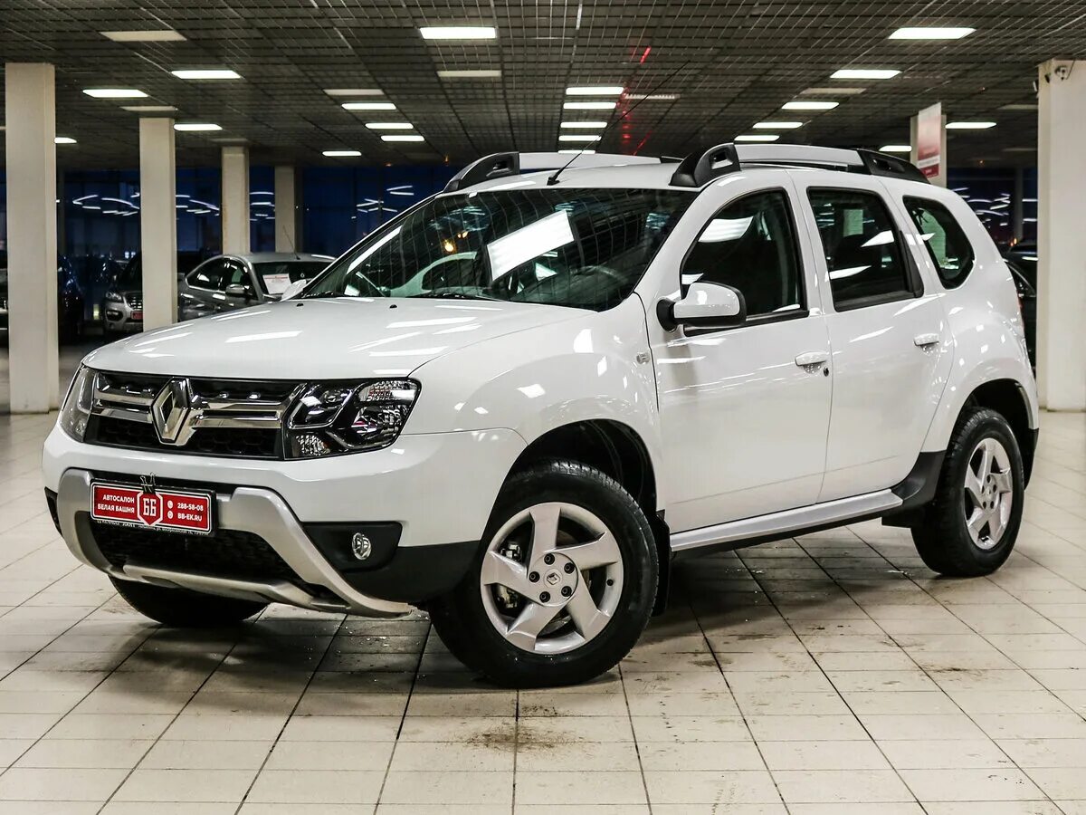 Рено дастер рестайлинг белый. Renault duster 2017 зеленый. Renault duster 1 рестайлинг. Renault duster (1 рестайлинг) 2018. Duster 1 рестайлинг.