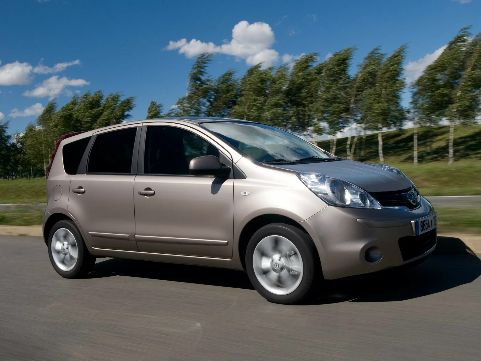 Nissan note e11. Nissan Note 2009. Ниссан ноут е11. Ниссан ноут 2003. Nissan Note 2014.