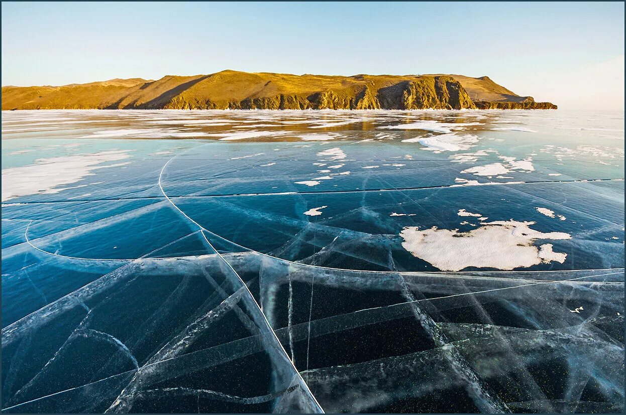 Трещины озера. Лед Байкала. Зимний Байкал. Байкал зимой. Байкал зимой лед.