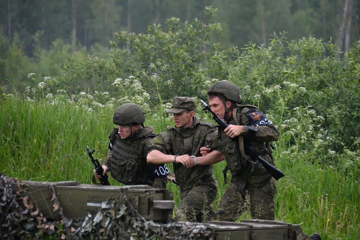 Полигон Алабино армия 2022. Подмосковье военный полигон Алабино. Военная полиция Алабино. Страж порядка Алабино.