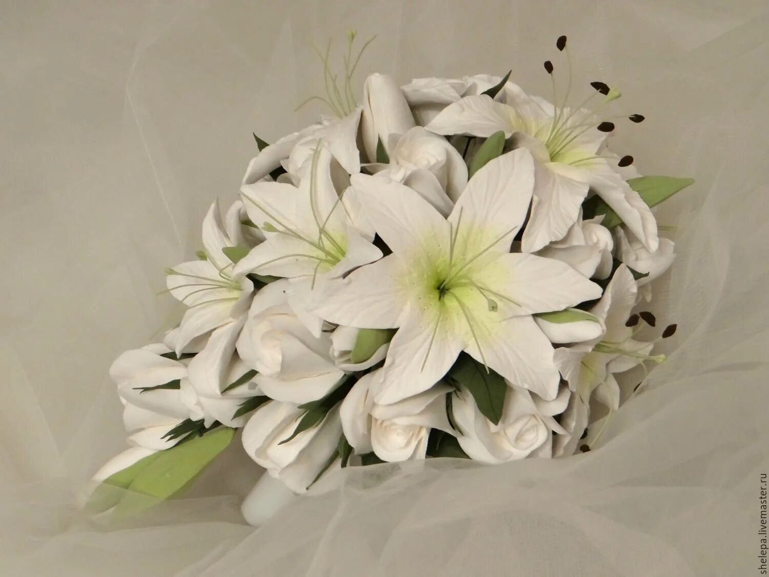 Красивый букет лилий. Букет &quot;белые лилии&quot;. свадебный букет из белых лилий. букет невесты лилии. пионовидные лилии белые.