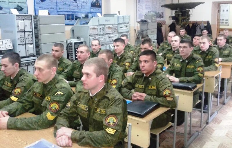 Вуц мгу. Военно учебный центр мгу. Форма военной кафедры мгу. Форма военной кафедры мгу. Рту мирэа военная кафедра.