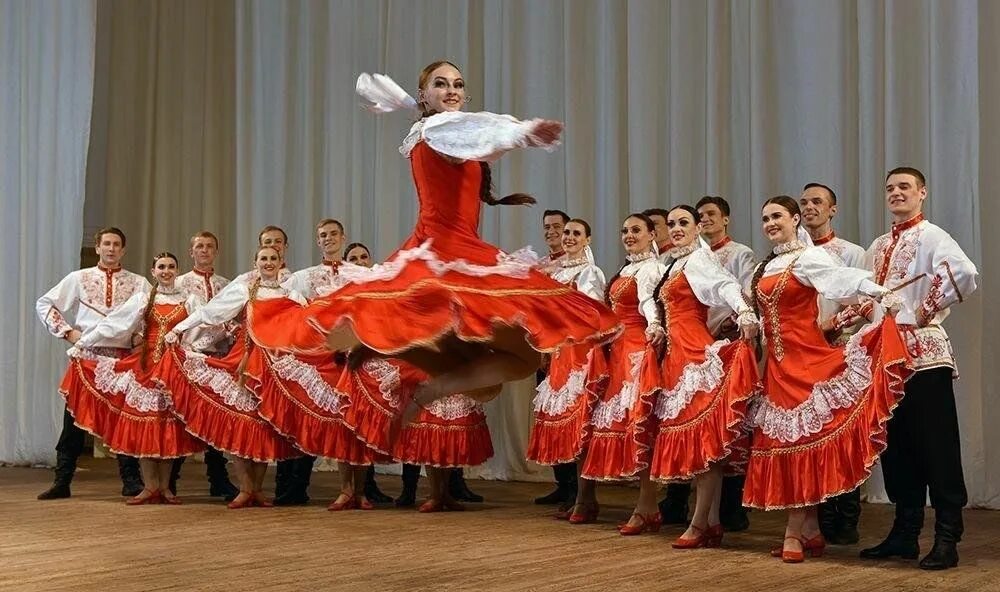Русский народный академический хор оренбург. Оренбургский государственный народный хор академический. Оренбургский государственный народный хор академический. Оренбургский государственный хор академический русский народный хор. Оренбургский государственный академический русский народный хор.