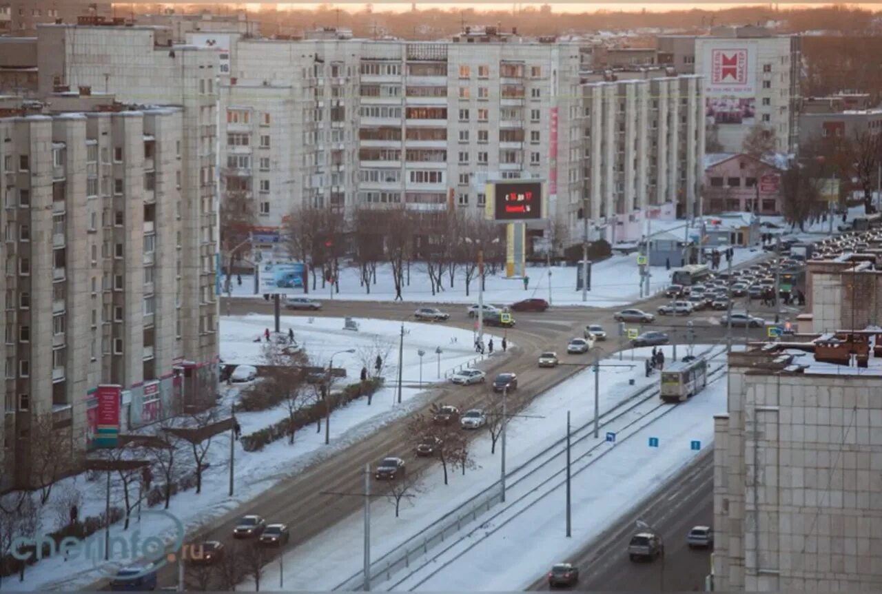 Реальное время череповец. Красноармейская площадь череповец. старая красноармейская площадь череповец. красноармейская площадь череповец фото. перекресток красноармейской площади череповец.