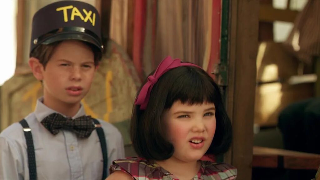 Маленький негодяй спасает. Маленькие негодяи спасают положение фильм 2014. Маленькие негодяи 2 фильм. Маленькие негодяи спасают положение. Маленькие негодяи спасают положение мери.