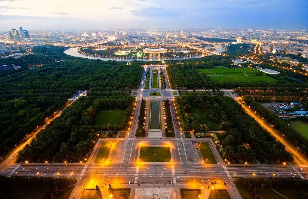 Места в москве которые стоит посетить 2025