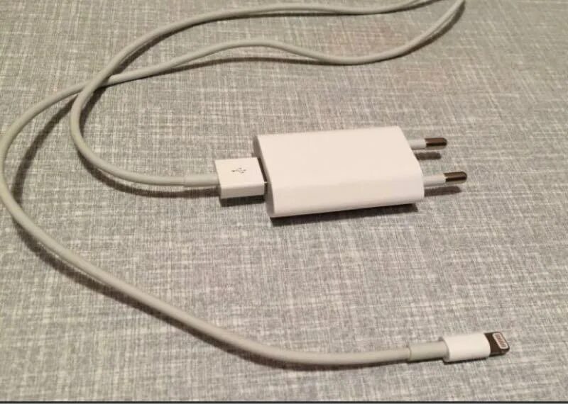 Оригинальная зарядка iphone 15. Зарядка 20w iphone оригинал. Зарядка для айфона se 2020. Iphone xs зарядное устройство apple. Iphone 8 кабель зарядки.