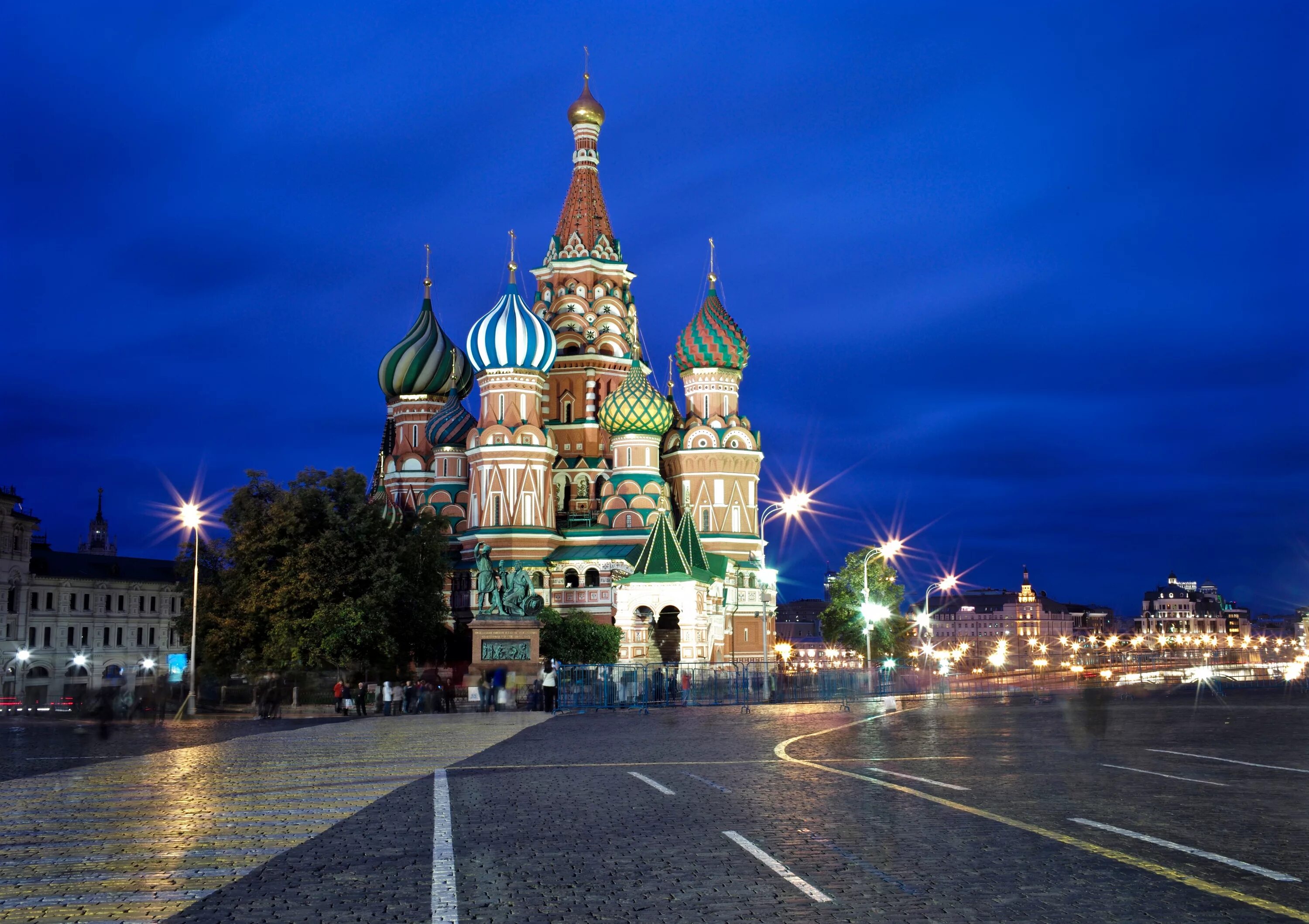 Россия москва телефоны. Храм Василия Блаженного Москва. Город Москва храм Василия Блаженного. Храм Василия Блаженного ночью.