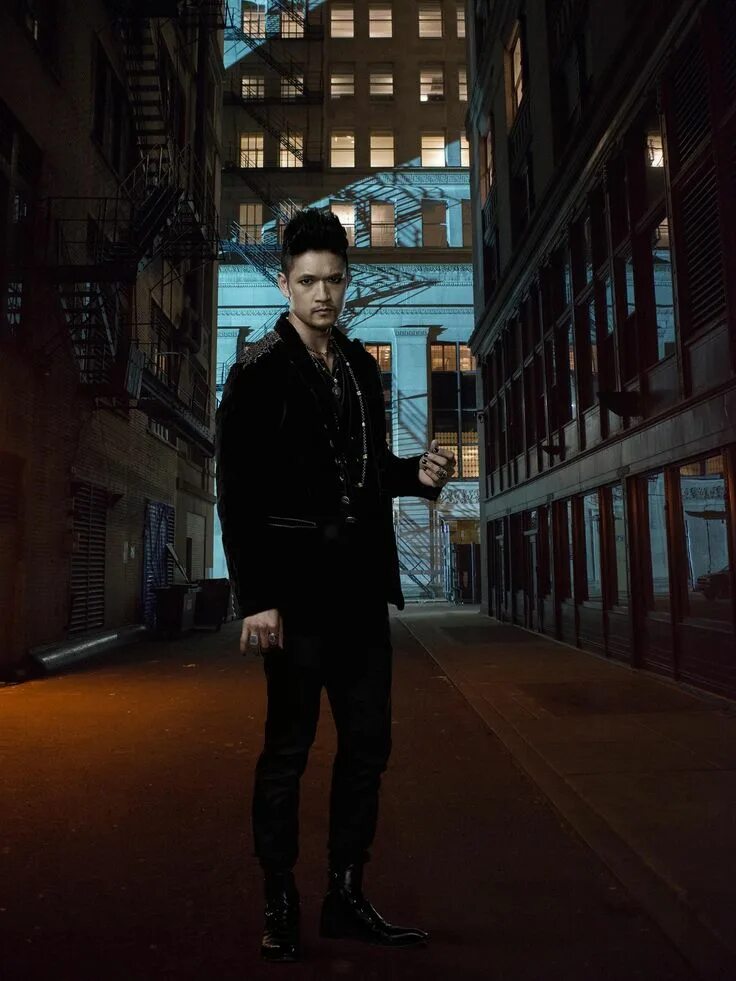 Магнус Бейн Сумеречные охотники. Magnus bane