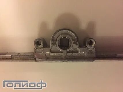 Редуктор пластикового окна