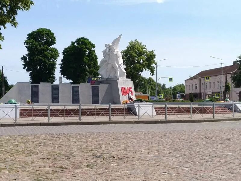 Поселок Большаково Калининградская область. Поселок Большаково Калининград. Подслушано в Большаково Калининградской области. Площадь город Славск. Поселок большаково