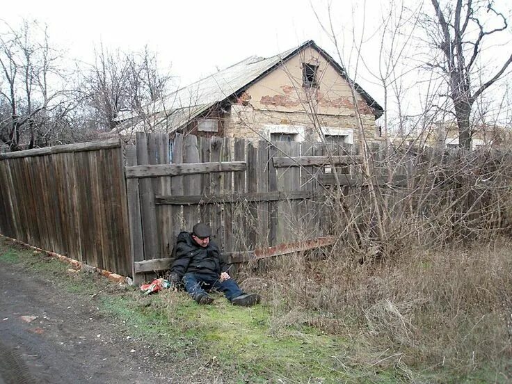 Дзержинск весной. Дзержинск артемово. Они никогда не станут сознательными взбунтуются пока. Шахта им артема г шахты. Артемово донецк.