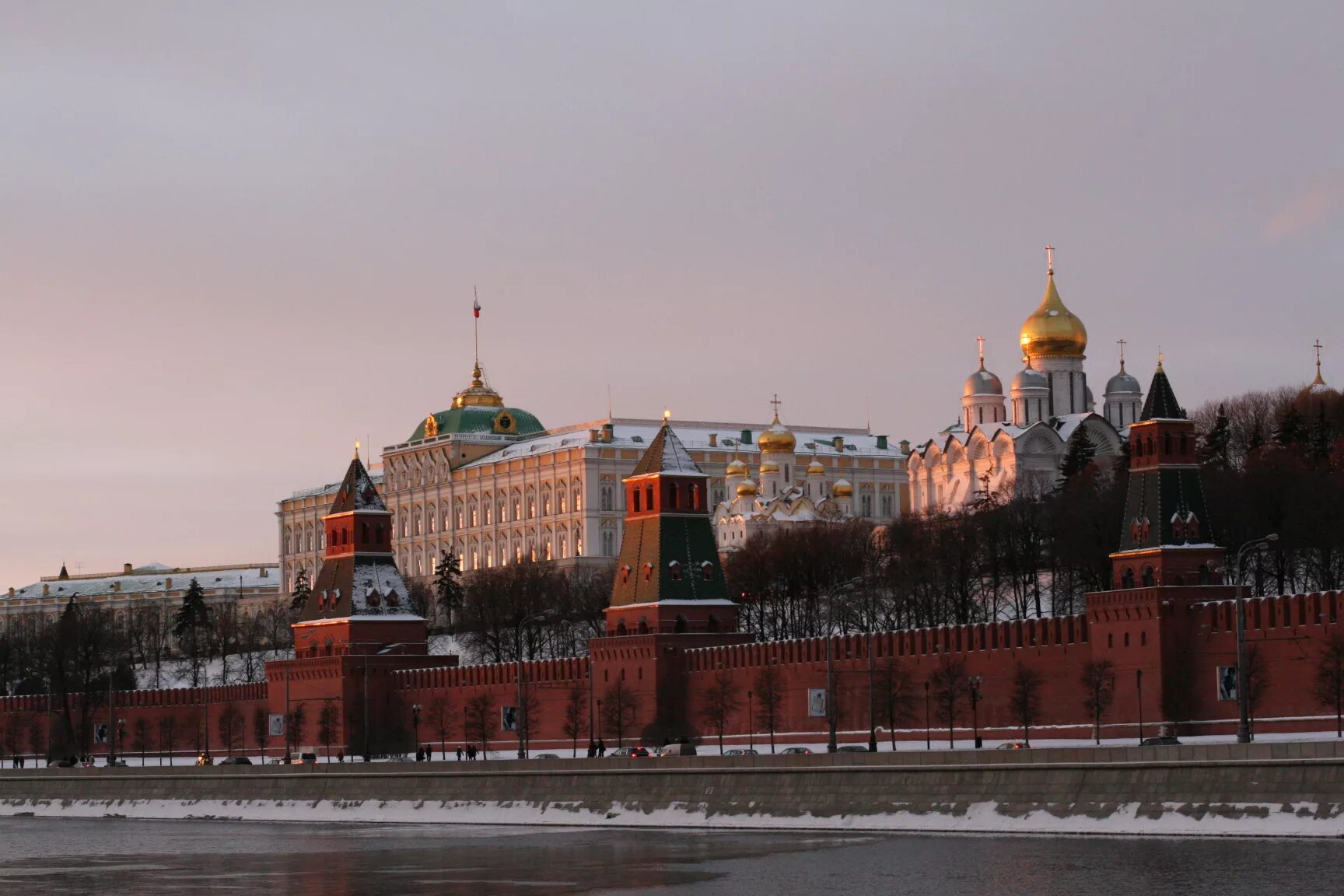 Ансамбль Московского Кремля. 1. Архитектурный ансамбль Московского Кремля. Ансамбль Кремля в Москве. Кремль архитектурный ансамбль красной площади.