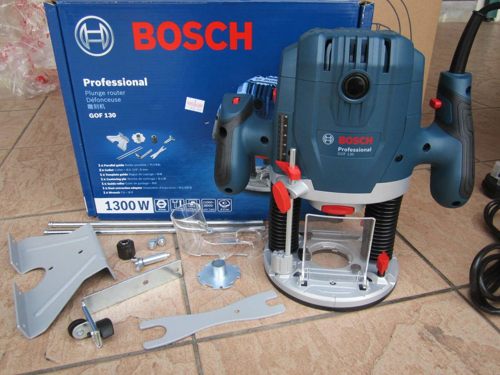 Фрезер бош 130. Фрезер бош гоф 130. bosch gof 130, 1300 вт. фрезер bosch 1400 1300. фрезер бош 1220.