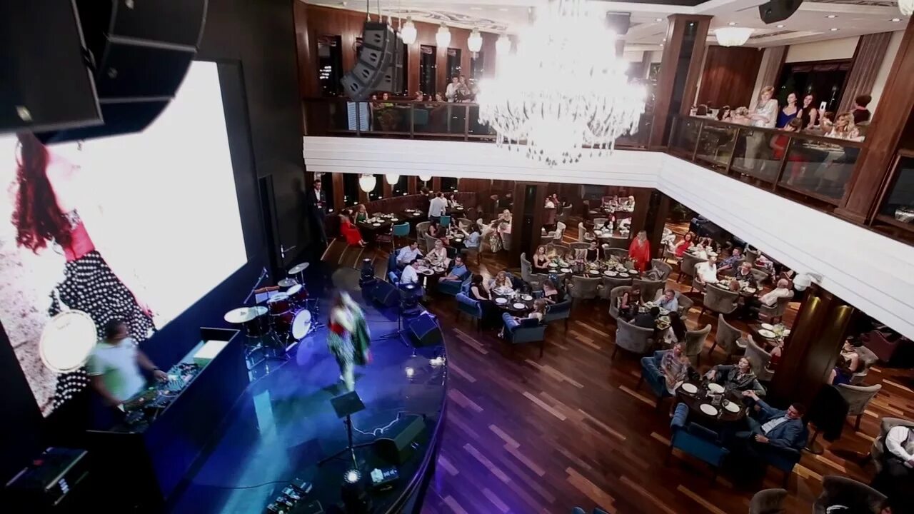 DAKI Restaurant & Club в Пятигорске, ТЦ "Арбат" 6 этаж, Октябрьская ул., 17 - от