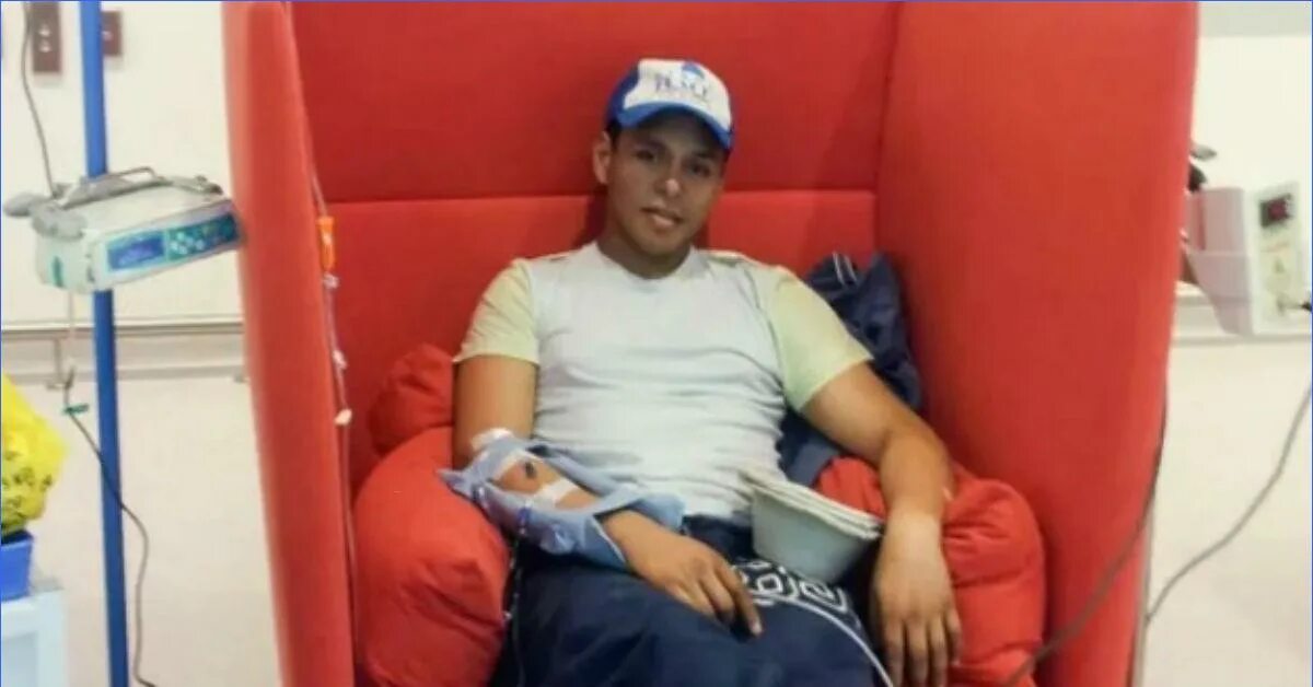 Благодаря помощи врачей он сумел победить болезнь