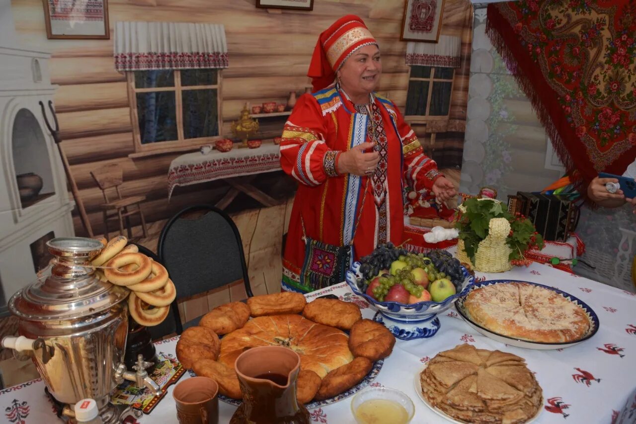 Фестиваль национальной выпечки. В Энгельсе прошел фестиваль национальных культур видео.