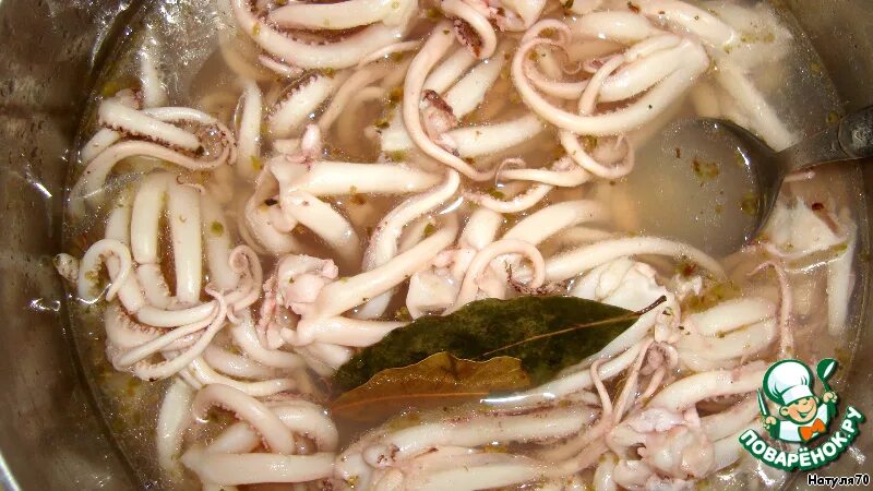 Как замариновать кальмары. Щупальца кальмара маринованные. кальмары в маринаде. кальмары под маринадом. кальмар соленый.