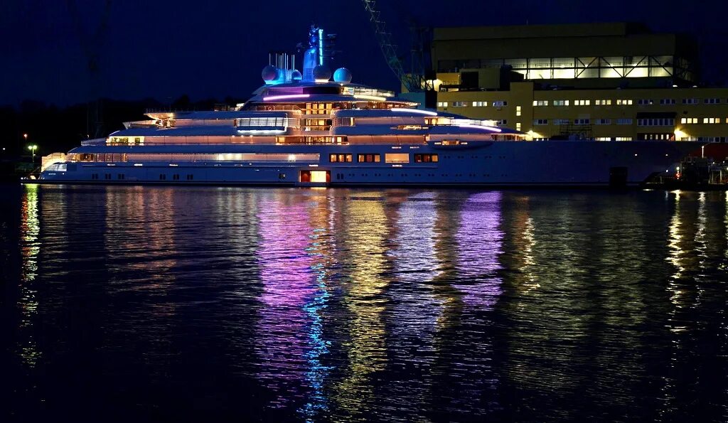 Яхта шахерезада. Яхта lurssen project lightning. шахерезада яхта италия. суперъяхта «шехерезада».
