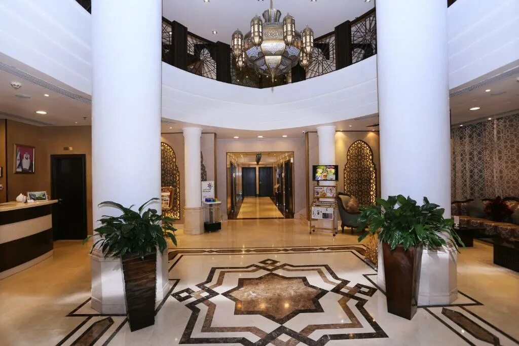 Аль хамра 4. Al Hamra Hotel Шарджа. Отель al Hamra Шарджа Hotel 4. Отель Аль ХАМРА Вилладж 4 звезды в ОАЭ. Резиденция Аль ХАМРА.