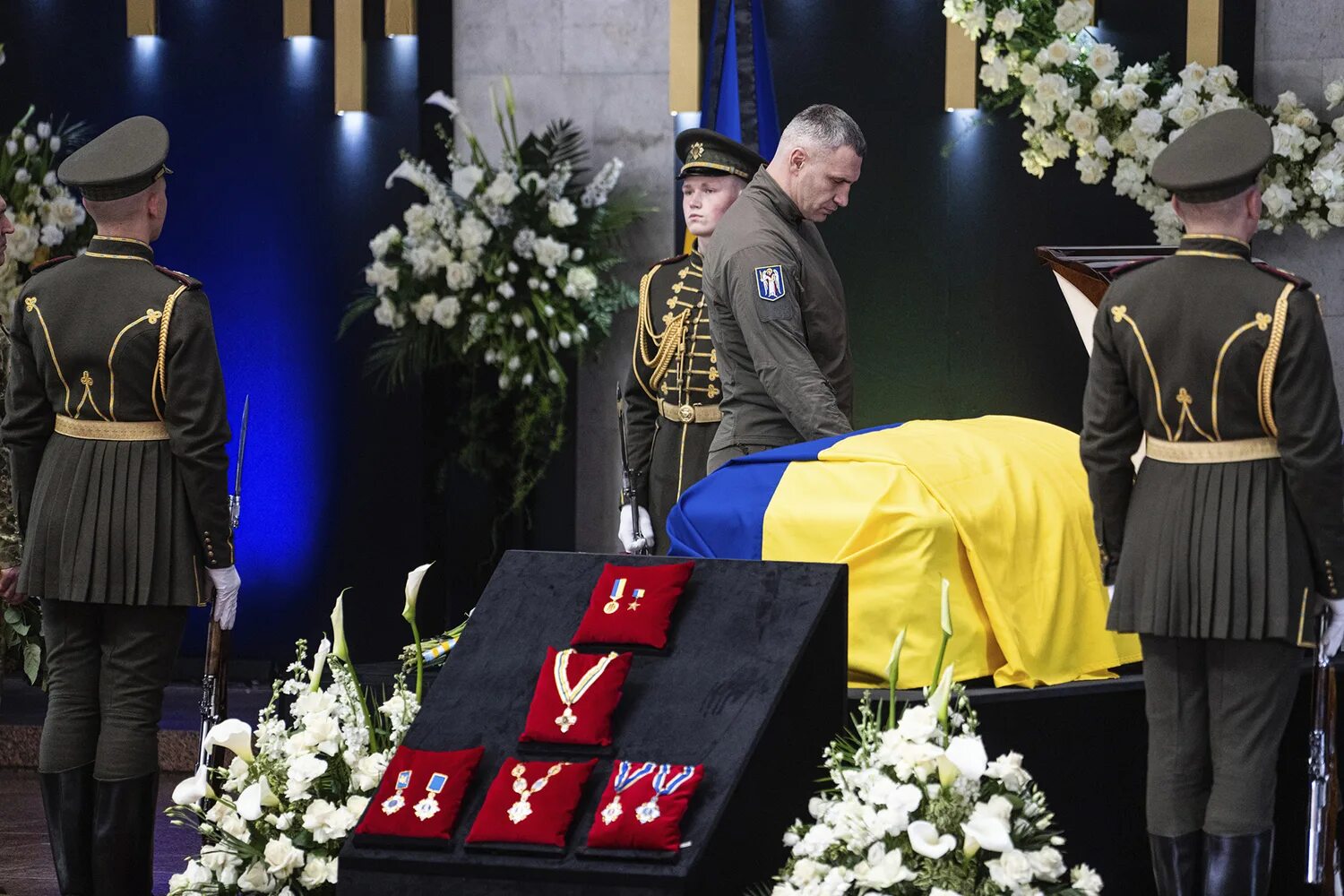 Похороны Кравчука президента Украины. Прощание.