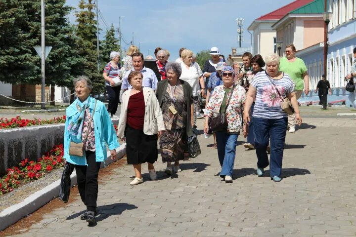 События в елабуге сегодня. Казань местные жители. Ветеран труда. Группа территория Елабуга.