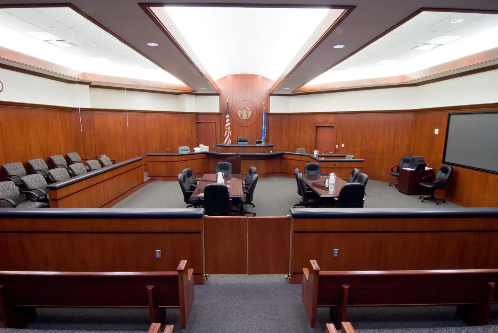 Суд это место где. Зал заседания Верховного суда США. Зал суда в Америке. Зал судебных заседаний США. Зал заседания суда Америки.
