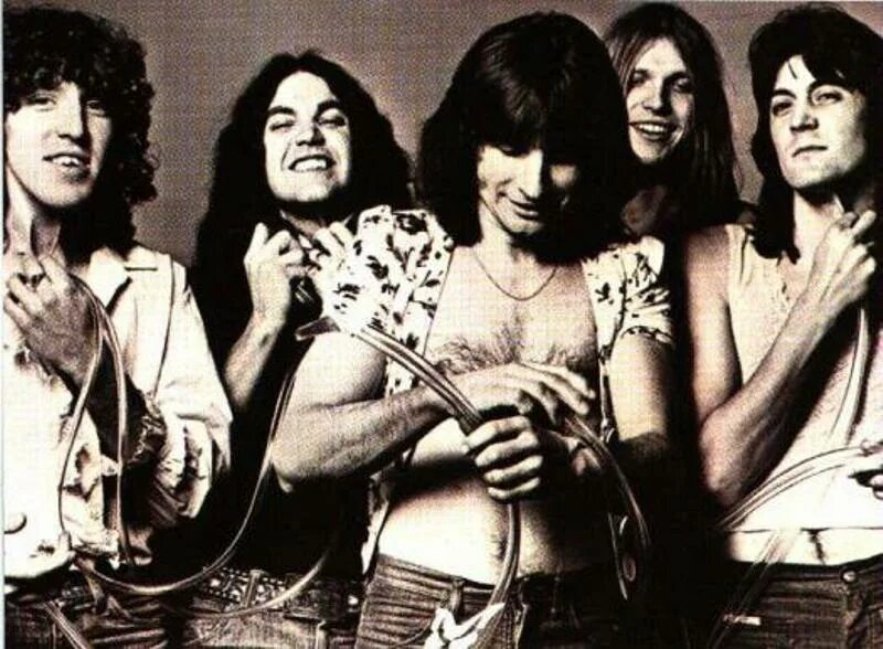 солист уфо. обложка диска ufo no heavy petting. Heavy petting. Ufo "no heavy petting". No heavy petting обложка.