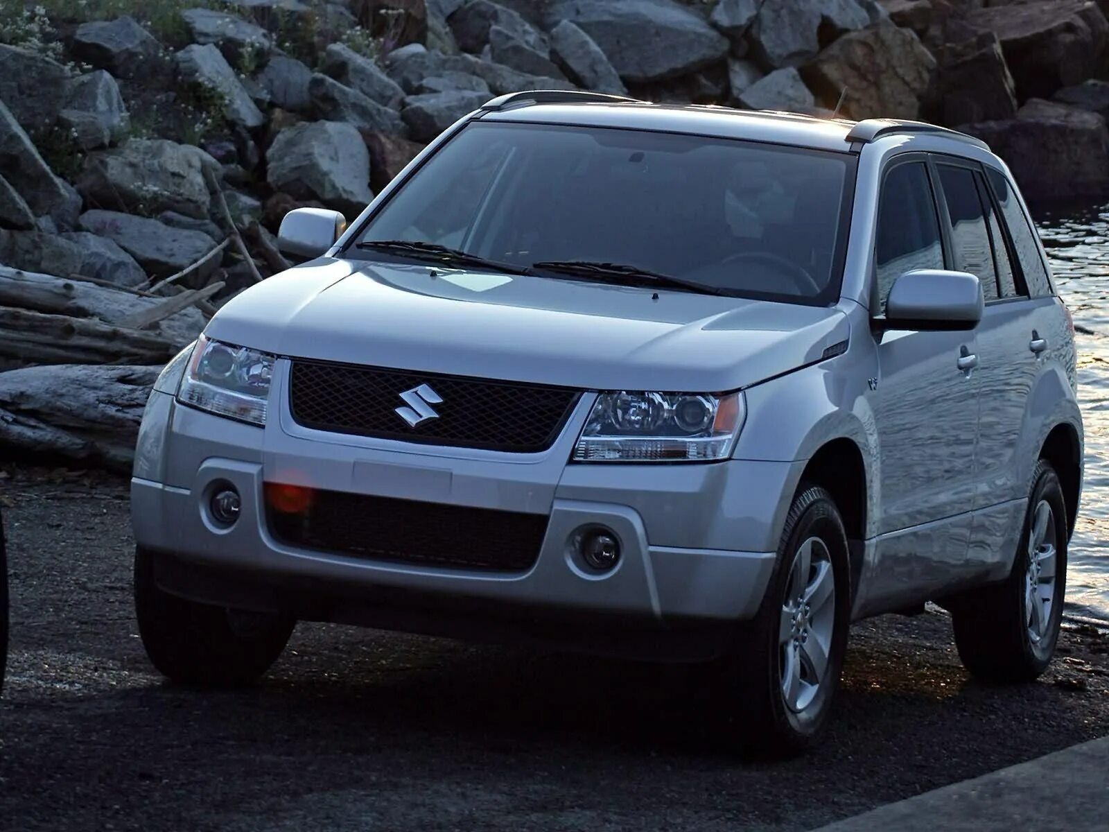 Гранд витара купить нижний новгород. Suzuki Grand Vitara 2005. Сузуки Грант Витара 2005. Suzuki /Grand/ Vitara 2006. Сузуки Гранд Витара 2 поколения.