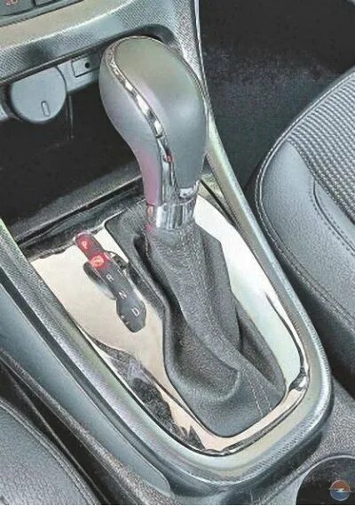 Опель зафира коробка автомат. Какой опель автомат. Какой опель автомат. Накладка акпп opel astra j. Опель инсигния коробка автомат.