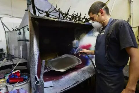 Восстановите технологию изготовления жостовских подносов