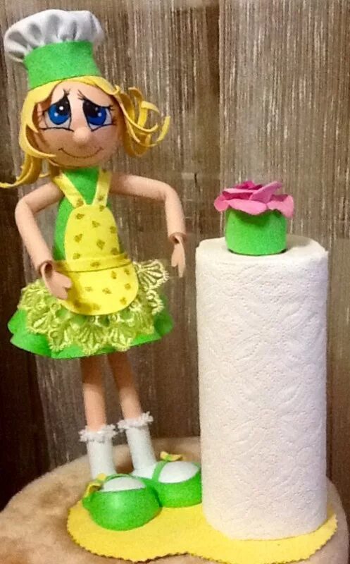 Кукла из полотенца. Кукла держатель для полотенец. Кукла держатель для полотенец на кухню. Кукла держатель для зубных принадлежностей.