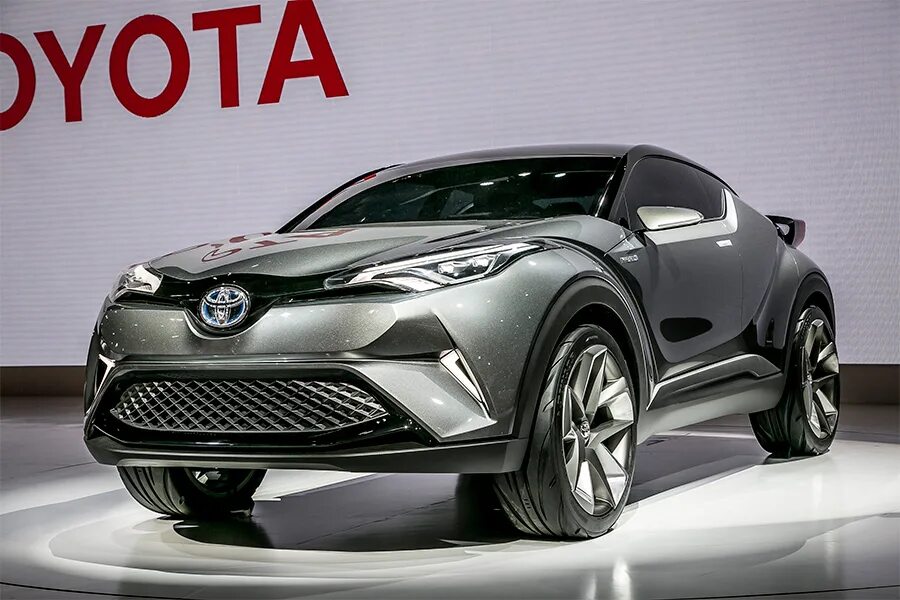 Новая марка тойота. Toyota c-HR 2015. Модельный ряд Тойота 2022. Toyota Модельный ряд 2020. Японские таета марки кроссовер.