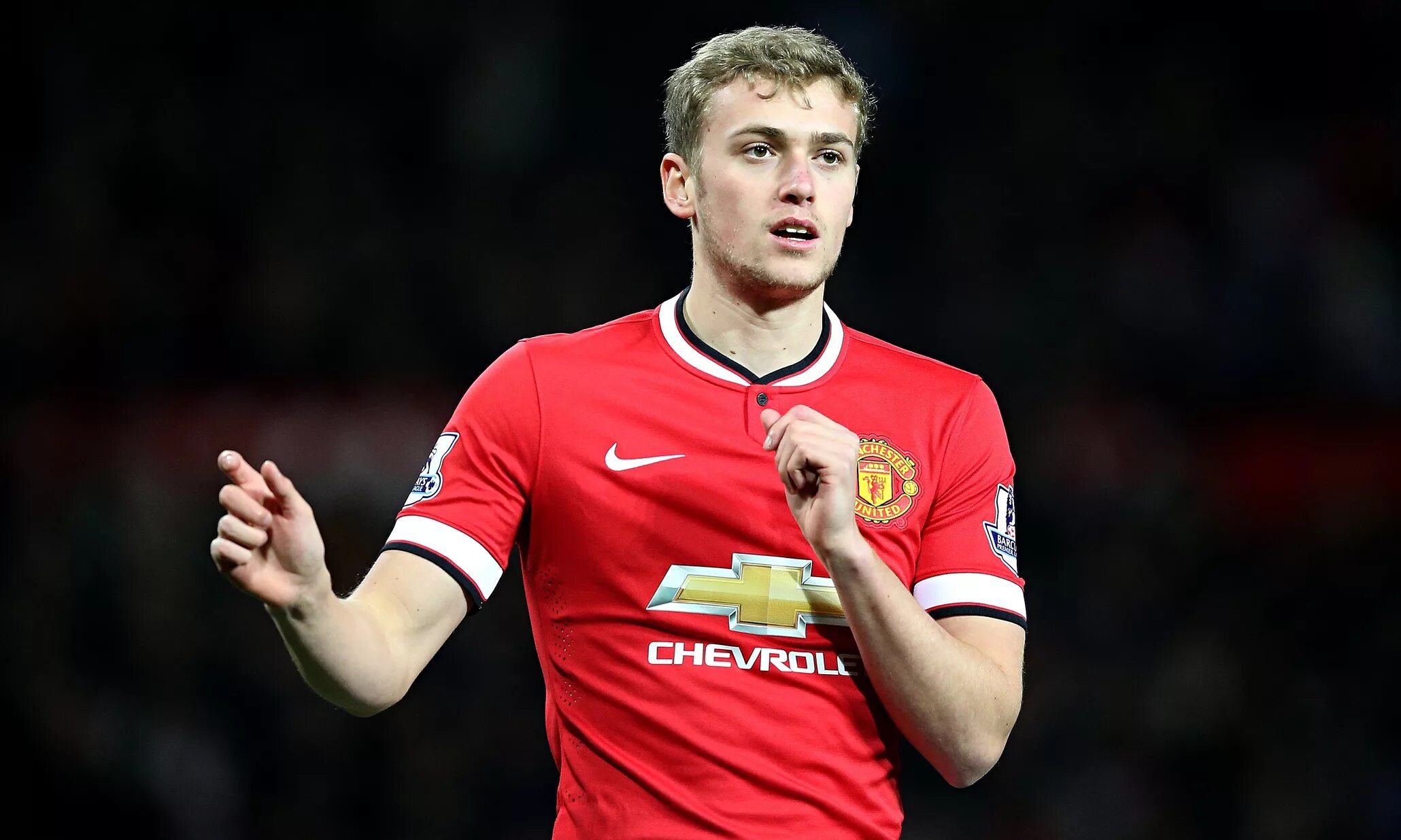 Футболист joseph kyle. Молодые форварды. Молодые форварды. Янн фиете арп. Пиняев чертаново.