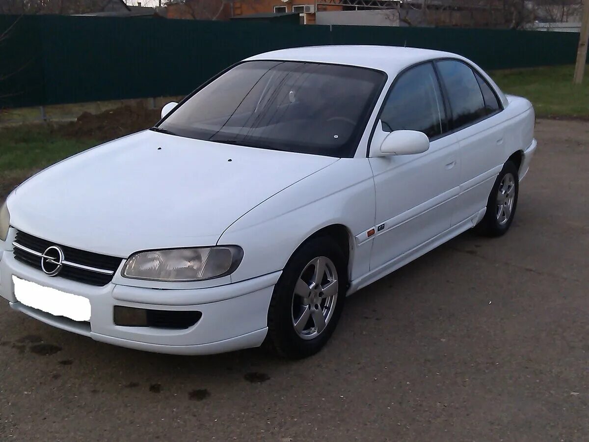 дверь дверона омега. 0 16v. 20. опель омега 1996 белая седан. опель омега белая 90 года.