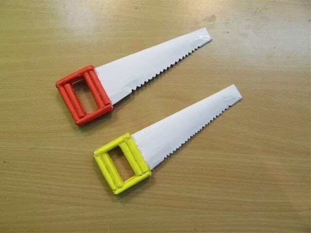 Конструирование музыкальные инструменты. Конструирование в старшей группе по теме инструменты. Поделки в подготовительной группе. Конструирование ящик с инструментами. Аппликация инструменты в старшей группе.