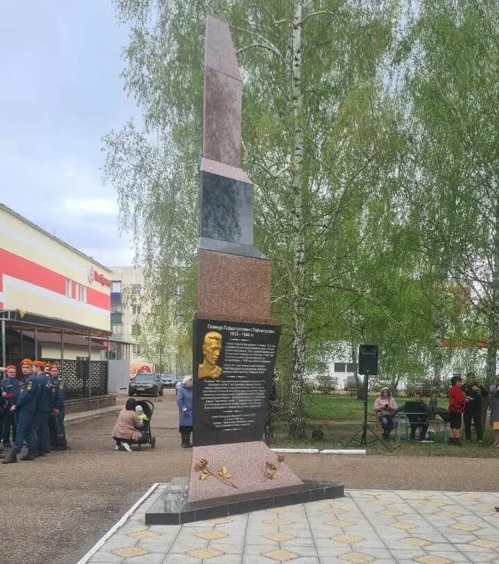 Лыжная база бугульма. Форпост менделеевск. Стелла газинура гафиатуллина в бугульме. Закиров ленар мэр бугульмы жена. Без формата бугульма.