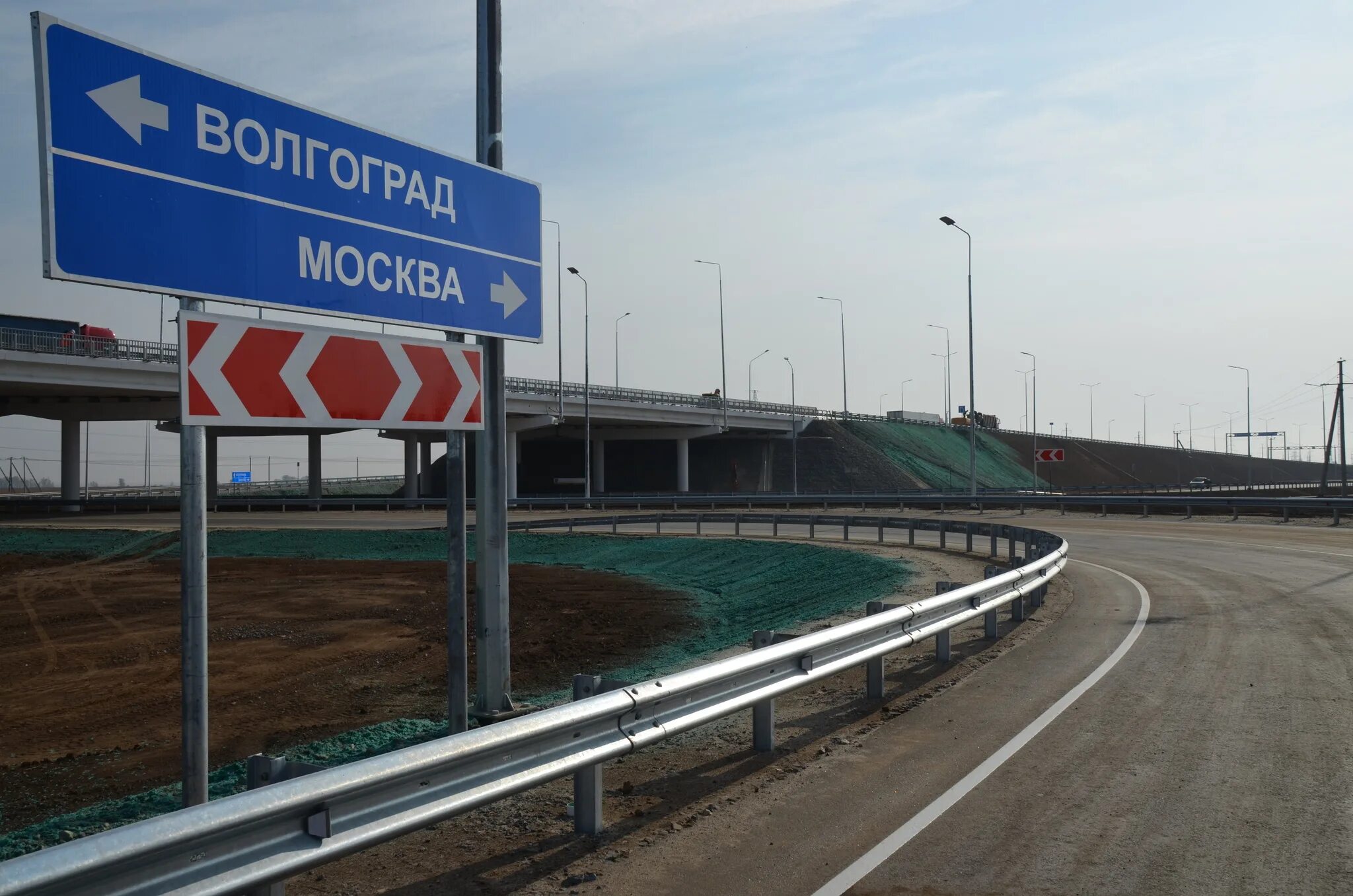 Выезд прост. Автодорога Москва Волгоград. Московская трасса Волгоград. Трасса Москва Волгоград. Трассе Москва Волгоград.