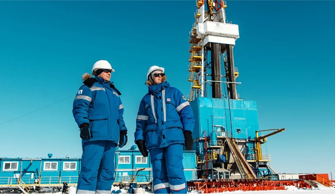 оператор по добыче нефти и газа. нефтяник газпром. нефтедобыча сургутнефтегаз. астраханское нефтегазоконденсатное месторождение. месторождение подрядчики.