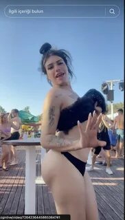 Hatta bikinili pozlarını da kendi hesabından bu şekilde yayınladı. 