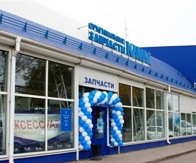 тфк камаз ставрополь. фирменный магазин запчастей. витрины для автозапчастей. автомагазин для иномарок. маз камаз магазин автозапчастей.