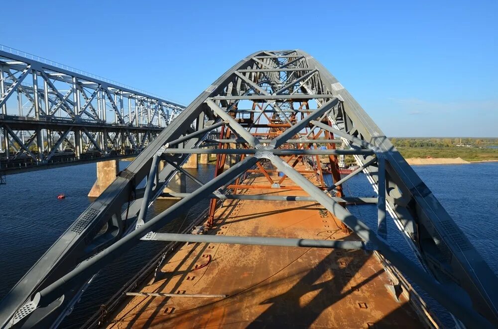 Решетчатая ферма. Акаси-кайкё – висячий мост в японии. В каком пролете металлических мостов стрела. Балочно консольные мосты. В каком пролете металлических мостов стрела.