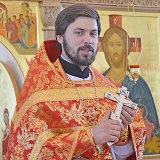 Иерей храма